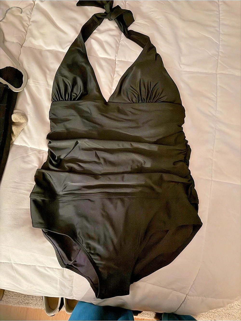 NEW Tropical Escape Ruched One Piece Swimsuit in Black Size 16 NWT.